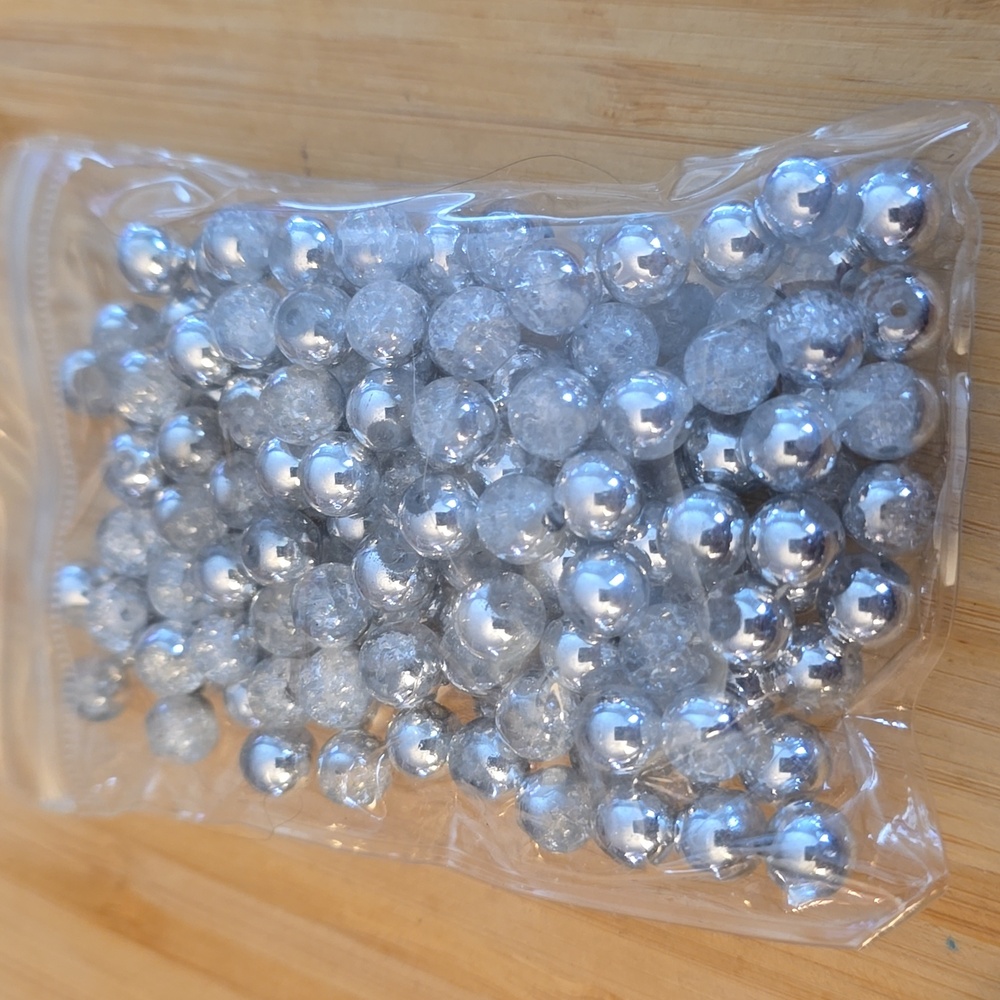 8mm Shimmery Silver Acrylic beads (man made material)